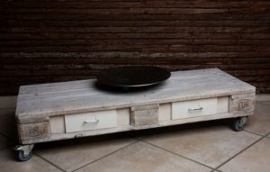 Lowboard im Shabby-Style aus Europaletten wei